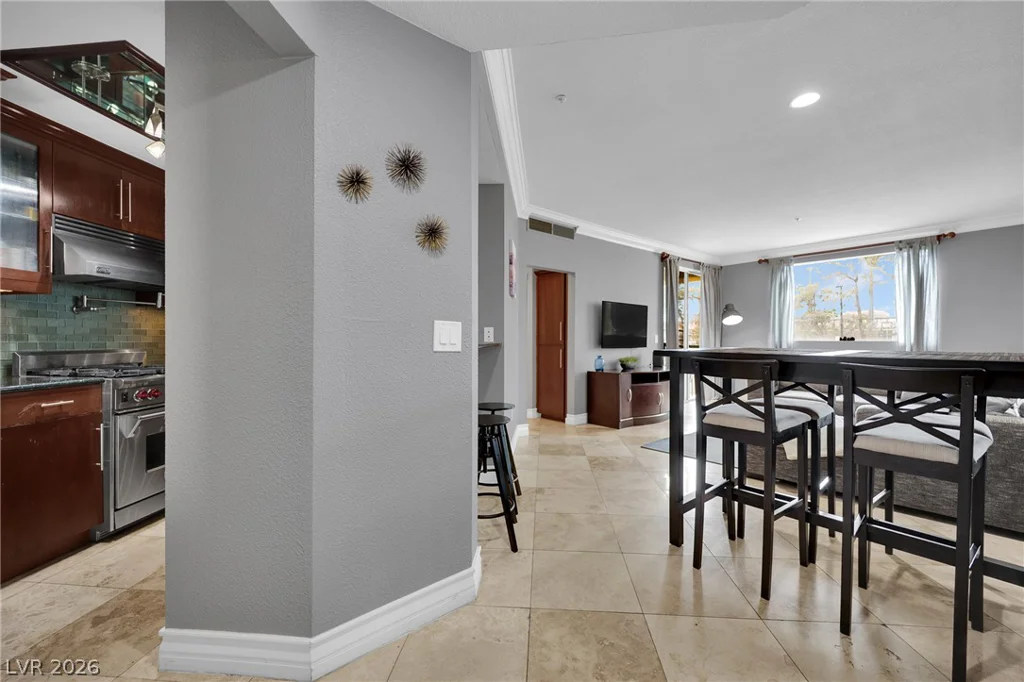 220 Flamingo, Las Vegas, NV 89169