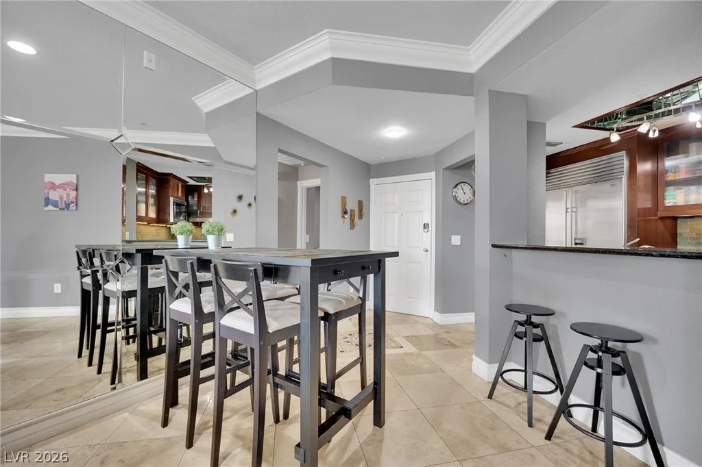 220 Flamingo, Las Vegas, NV 89169
