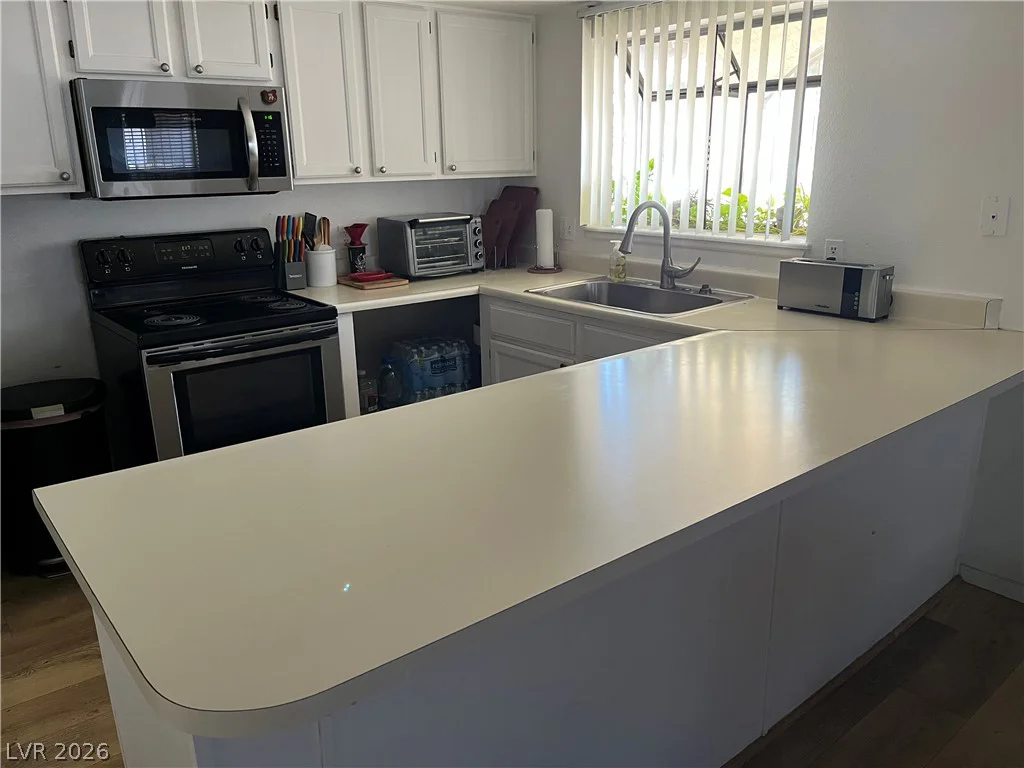 6412 Pearcrest, Las Vegas, NV 89108
