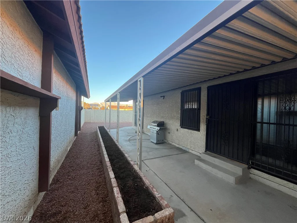 6412 Pearcrest, Las Vegas, NV 89108