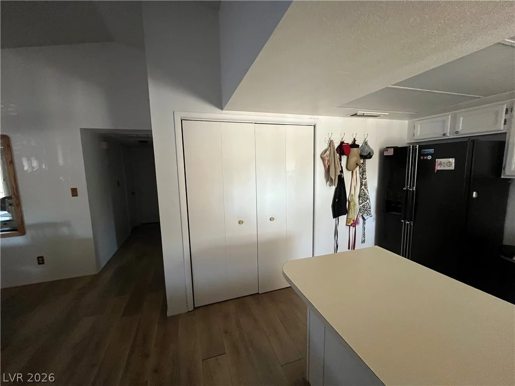 6412 Pearcrest, Las Vegas, NV 89108
