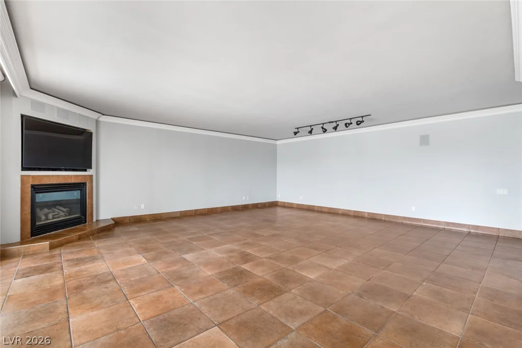 2857 Paradise, Las Vegas, NV 89109