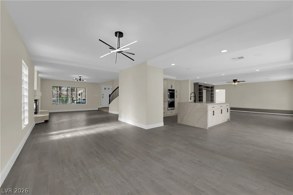 8300 Antler Ridge, Las Vegas, NV 89149