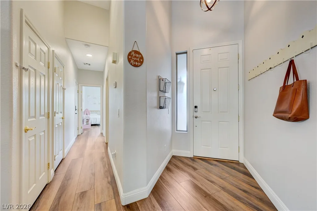 11217 Newbury Hills, Las Vegas, NV 89138