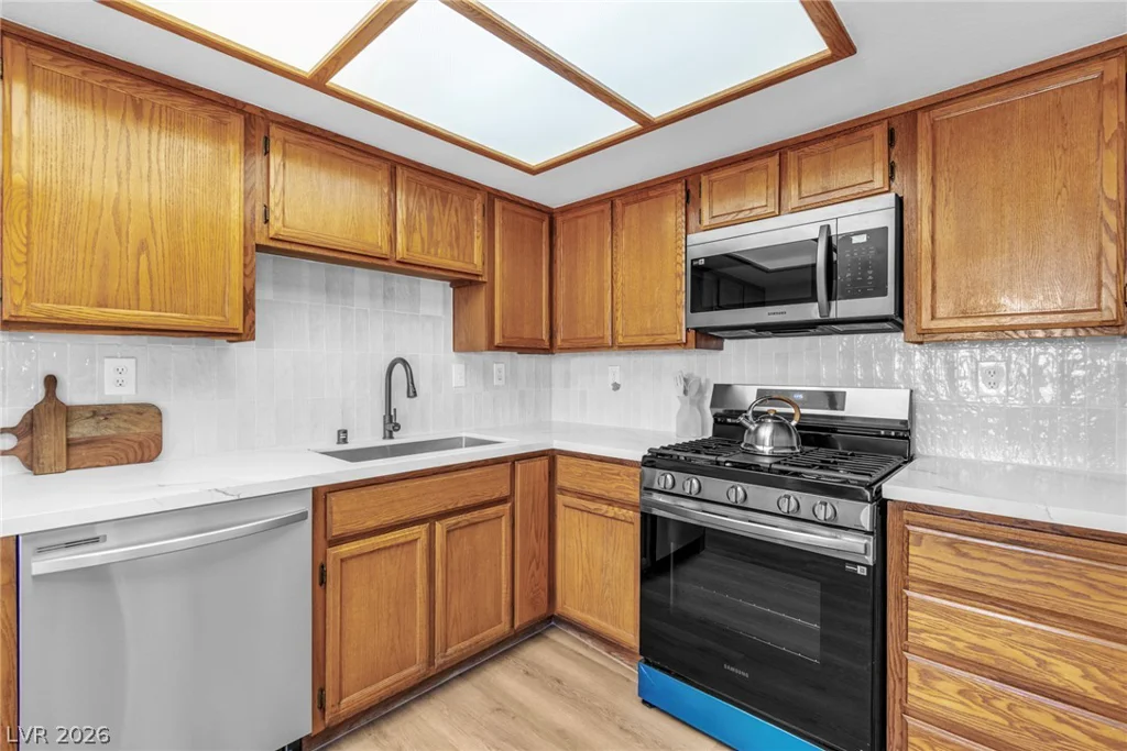 3924 Delos, Las Vegas, NV 89103