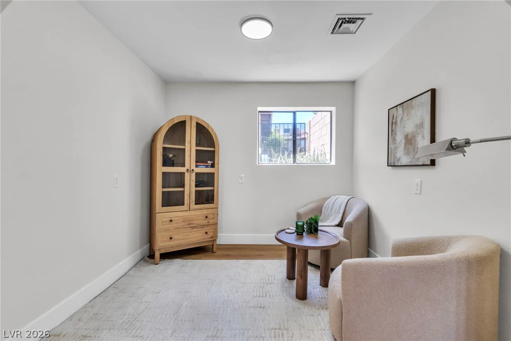 3924 Delos, Las Vegas, NV 89103