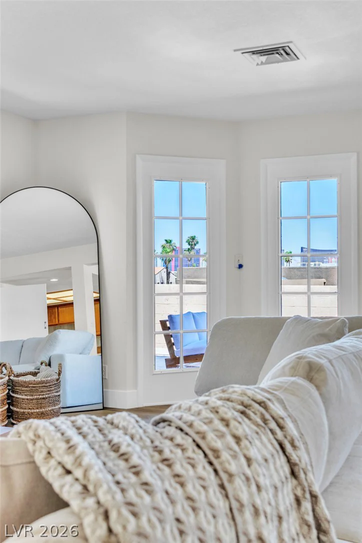 3924 Delos, Las Vegas, NV 89103