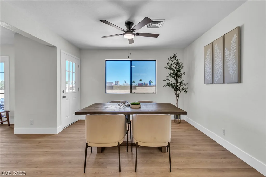 3924 Delos, Las Vegas, NV 89103