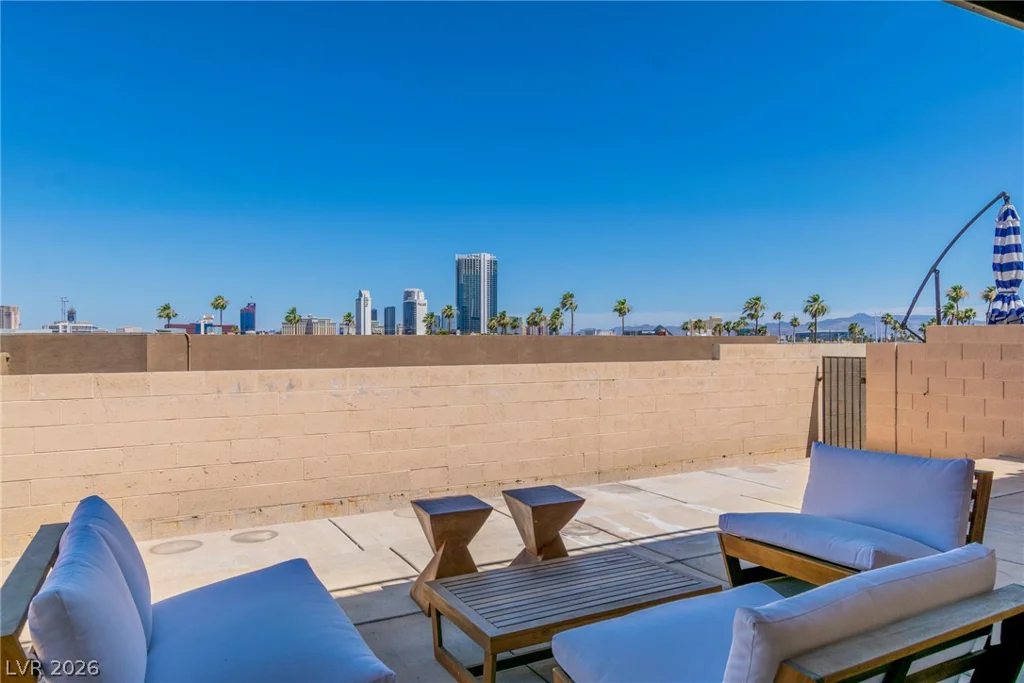 3924 Delos, Las Vegas, NV 89103
