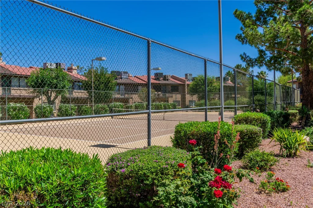 3924 Delos, Las Vegas, NV 89103