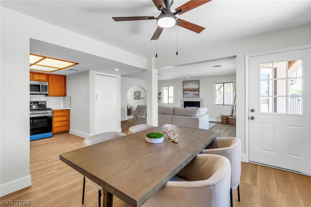 3924 Delos, Las Vegas, NV 89103