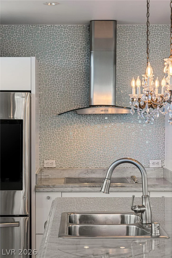 4471 Dean Martin, Las Vegas, NV 89103