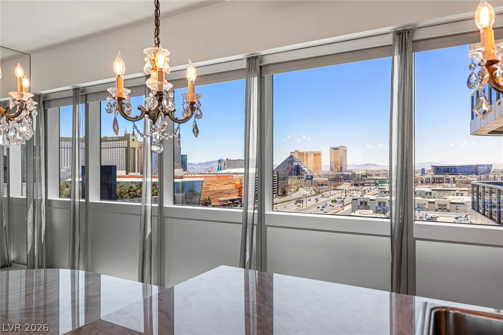 4471 Dean Martin, Las Vegas, NV 89103