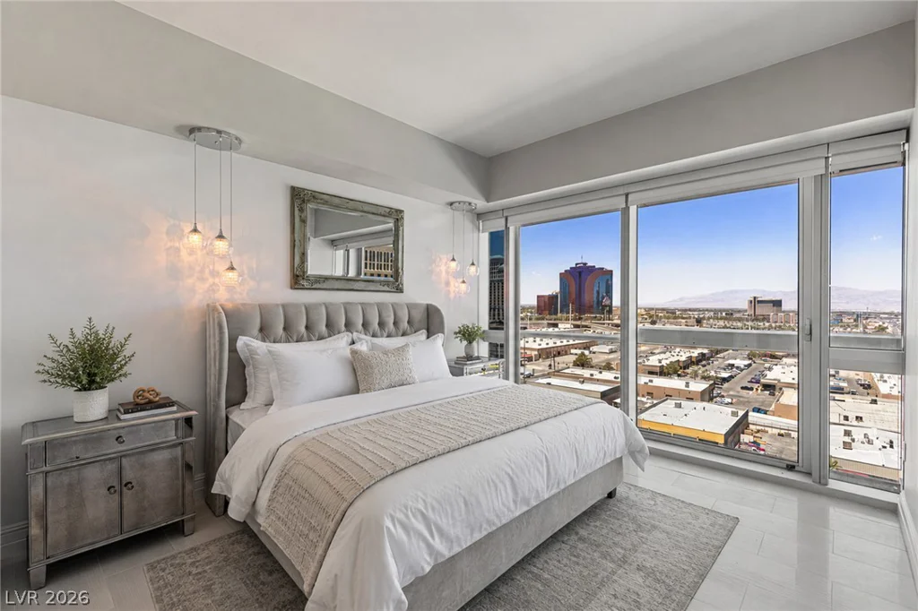 4471 Dean Martin, Las Vegas, NV 89103