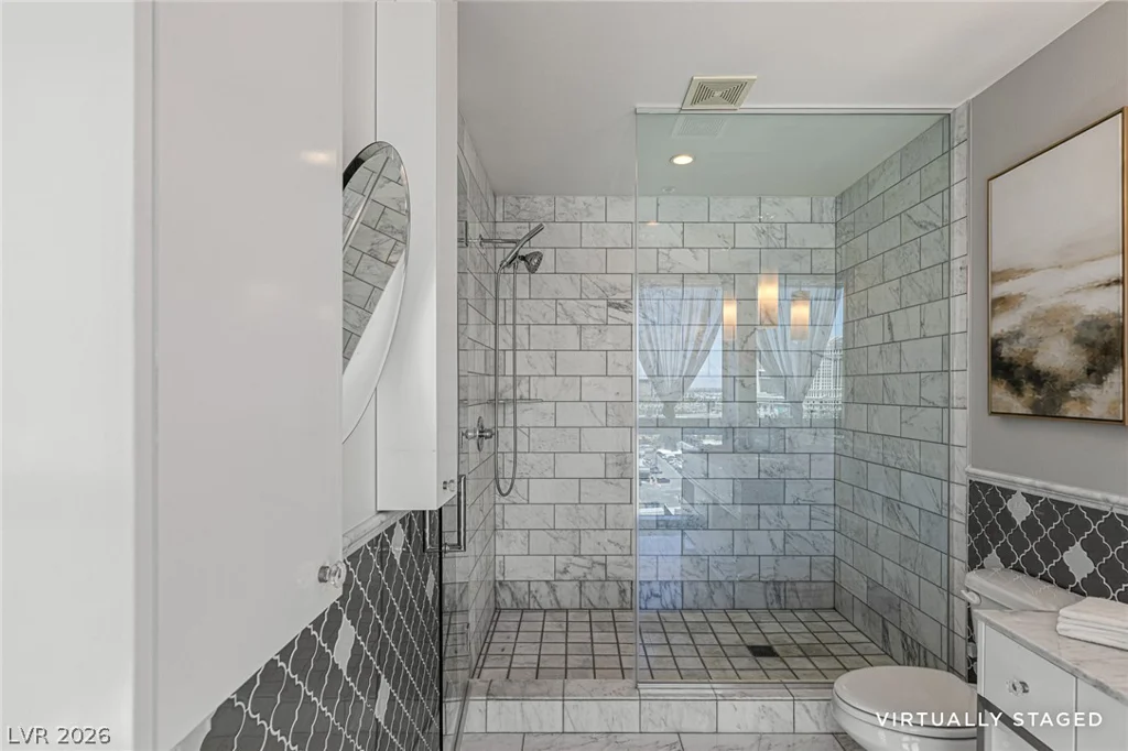 4471 Dean Martin, Las Vegas, NV 89103