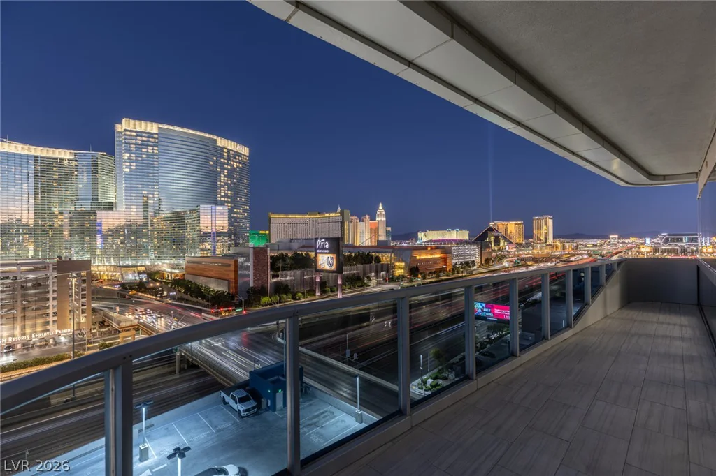 4471 Dean Martin, Las Vegas, NV 89103