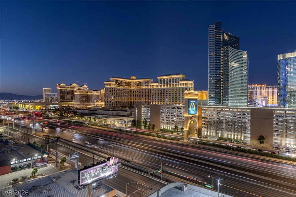 4471 Dean Martin, Las Vegas, NV 89103