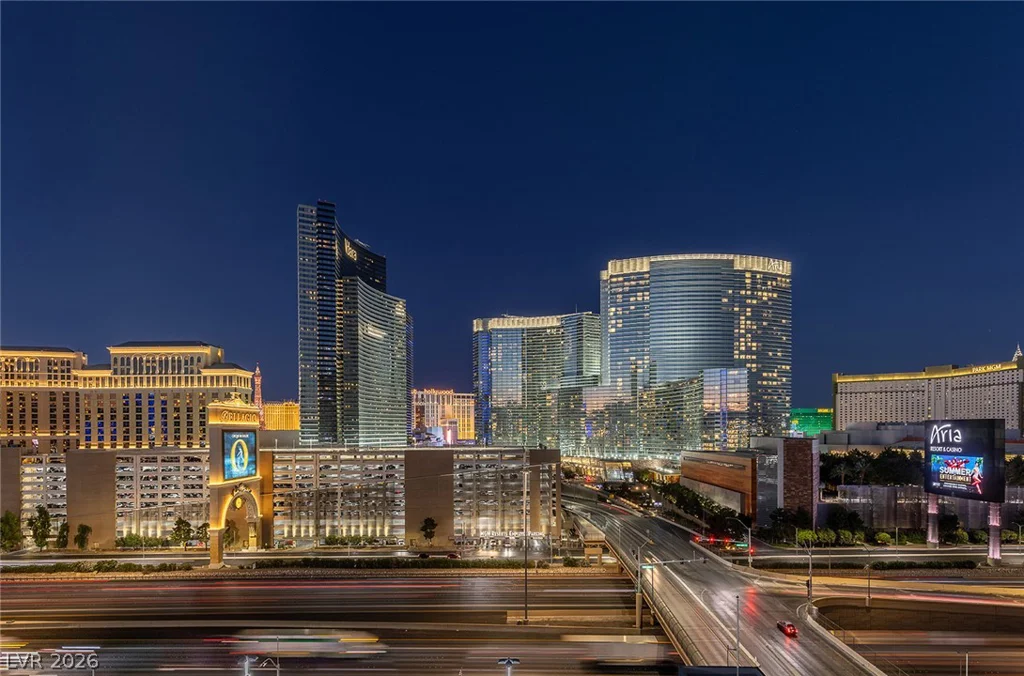 4471 Dean Martin, Las Vegas, NV 89103