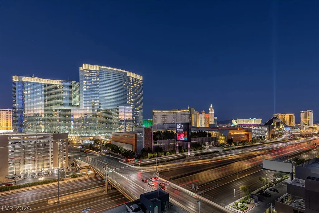 4471 Dean Martin, Las Vegas, NV 89103