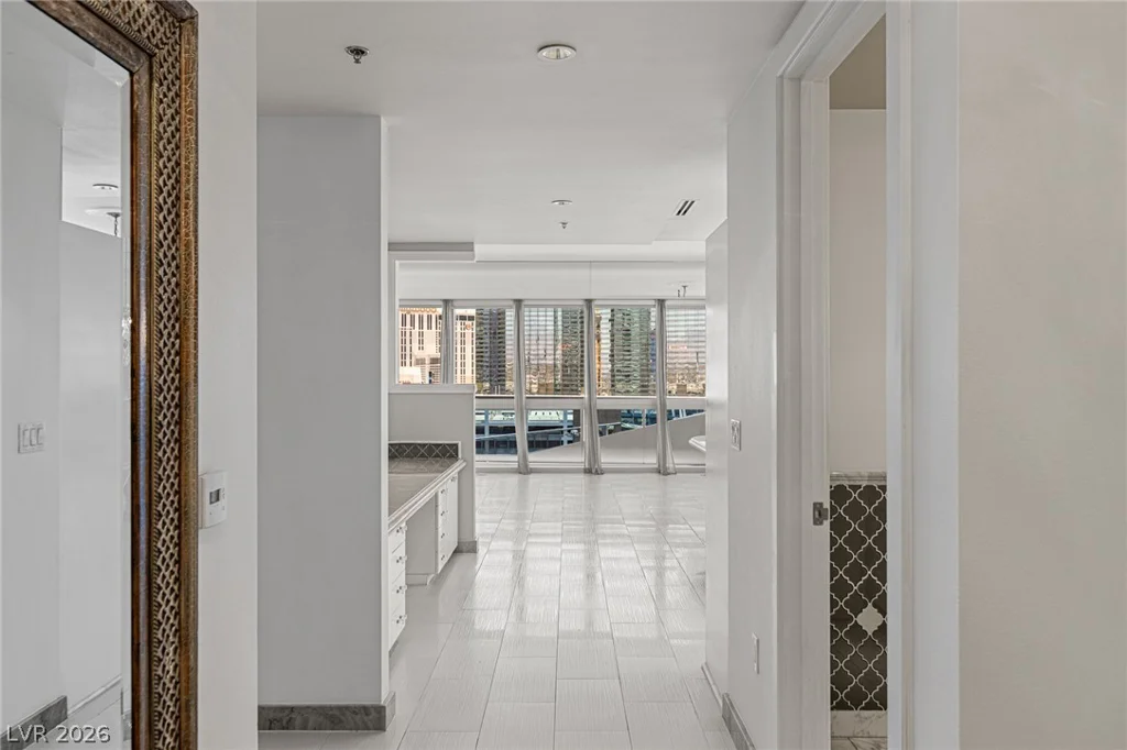 4471 Dean Martin, Las Vegas, NV 89103