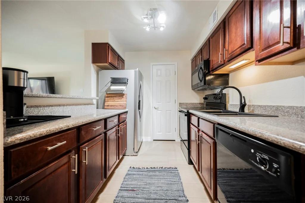 2451 Rainbow, Las Vegas, NV 89108