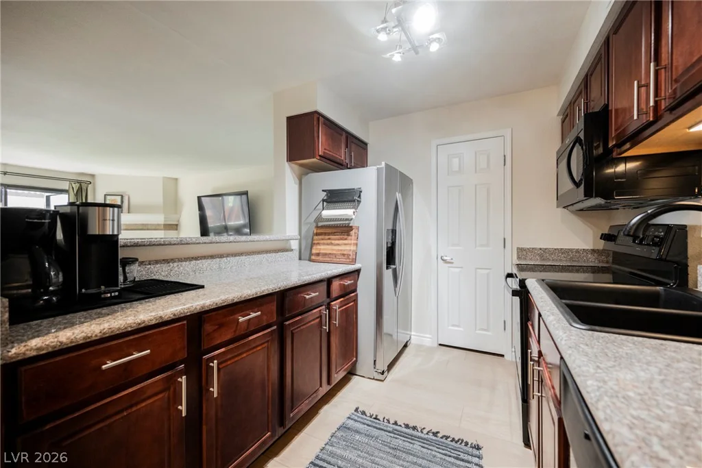 2451 Rainbow, Las Vegas, NV 89108