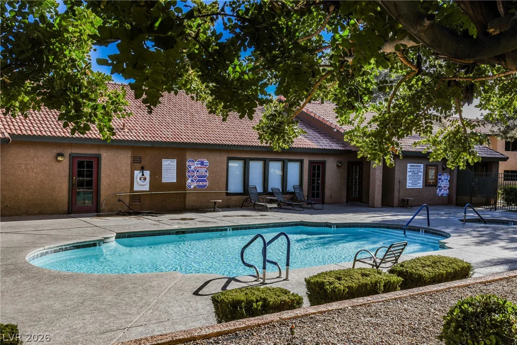 2451 Rainbow, Las Vegas, NV 89108