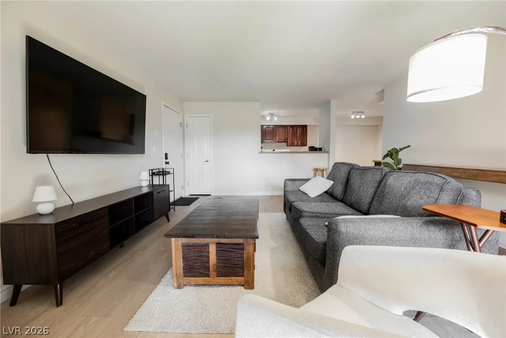 2451 Rainbow, Las Vegas, NV 89108