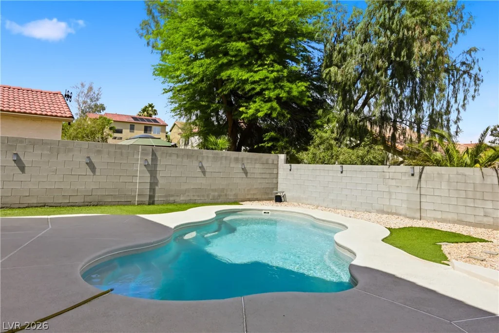 6316 Coyote Valley, North Las Vegas, NV 89084