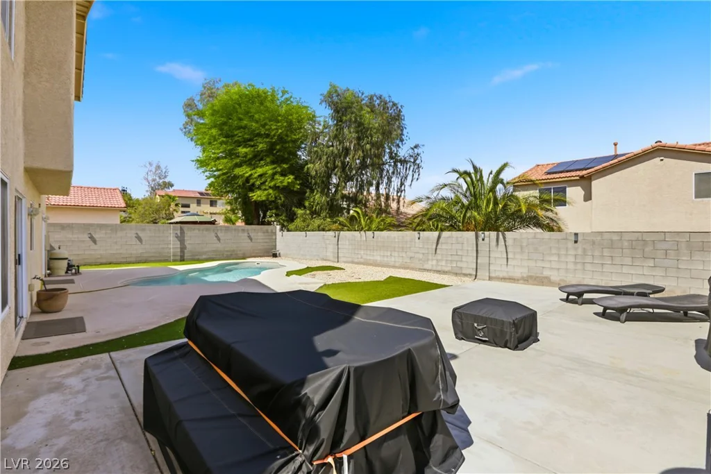 6316 Coyote Valley, North Las Vegas, NV 89084