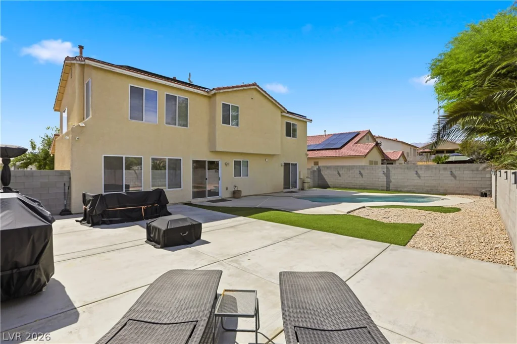 6316 Coyote Valley, North Las Vegas, NV 89084