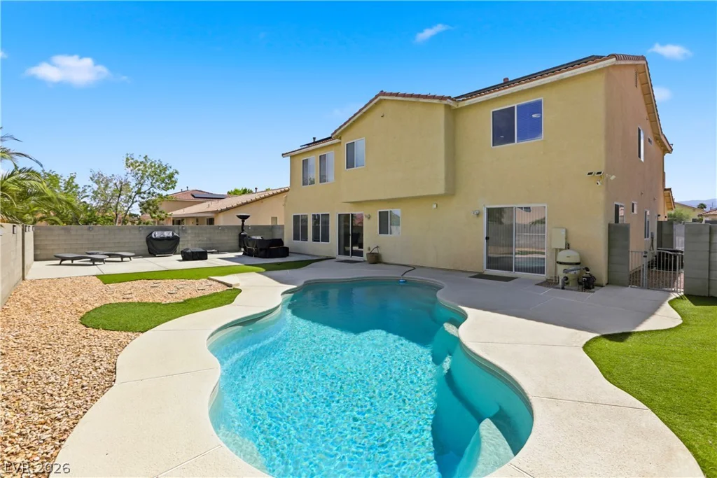6316 Coyote Valley, North Las Vegas, NV 89084