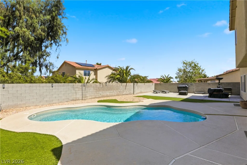 6316 Coyote Valley, North Las Vegas, NV 89084