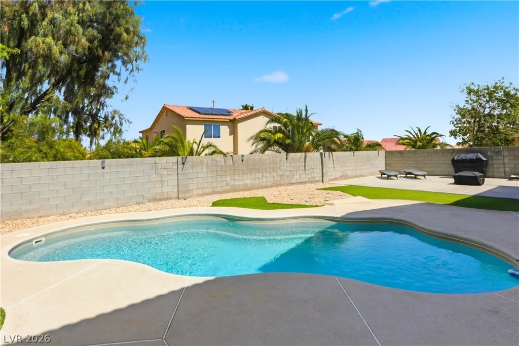 6316 Coyote Valley, North Las Vegas, NV 89084