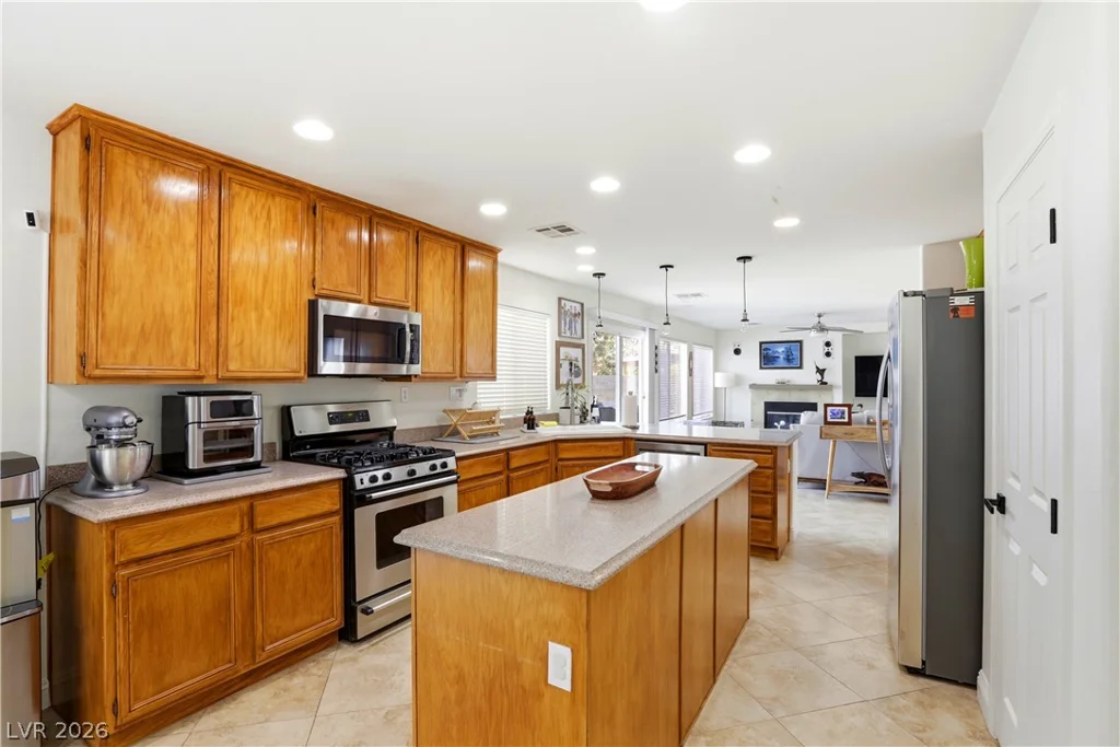 6316 Coyote Valley, North Las Vegas, NV 89084