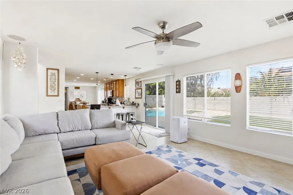 6316 Coyote Valley, North Las Vegas, NV 89084