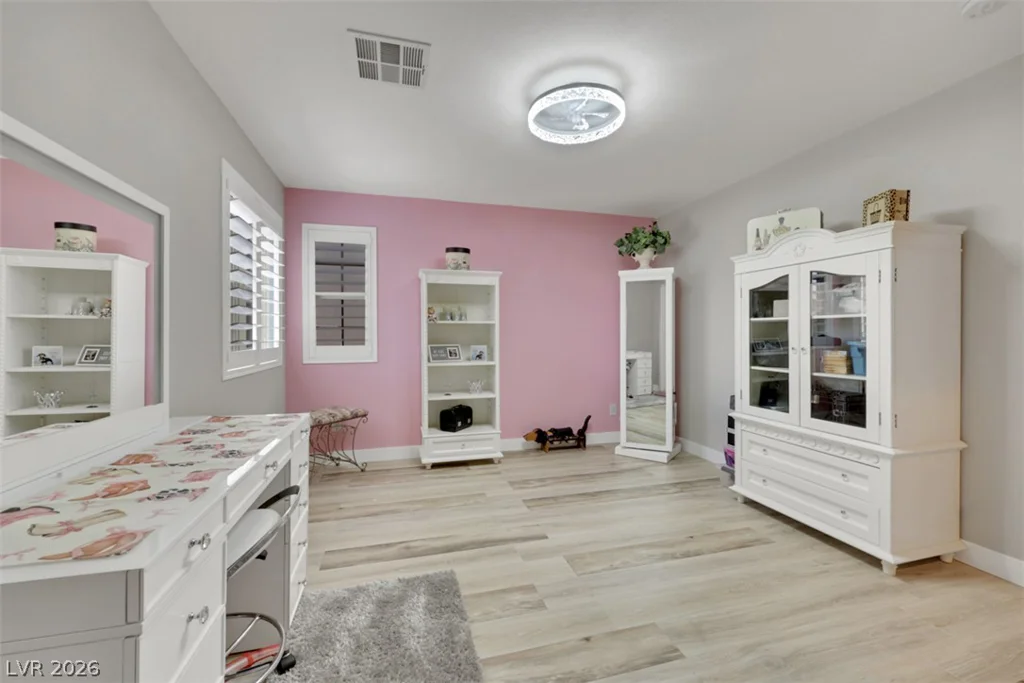 6737 Guidestar, North Las Vegas, NV 89084