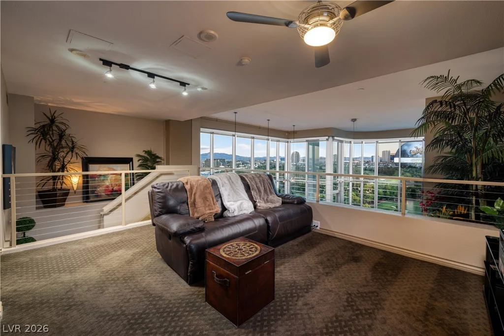 360 Desert Inn, Las Vegas, NV 89109