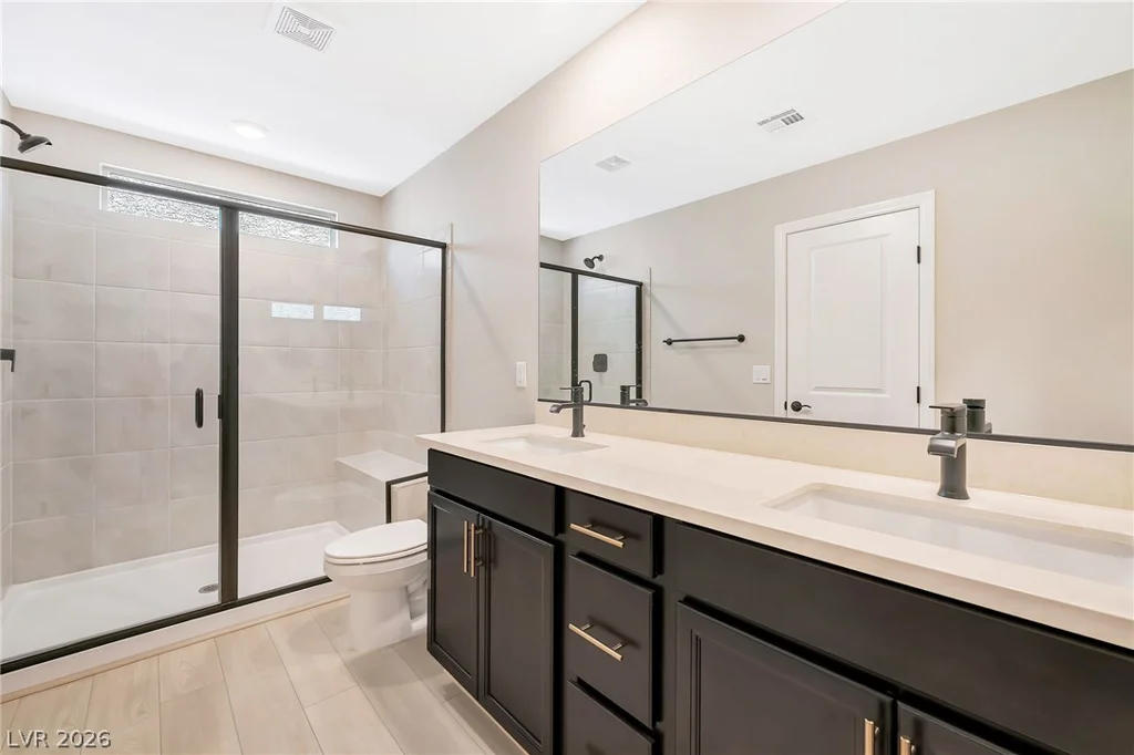 10201 Beckenham Hills, Las Vegas, NV 89141