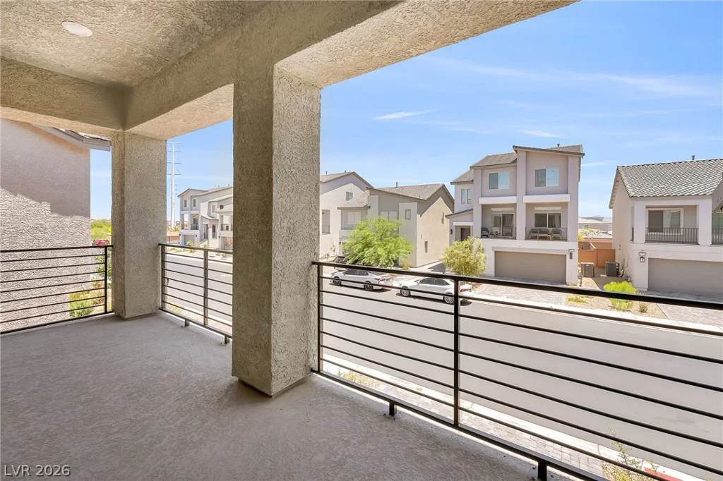 10201 Beckenham Hills, Las Vegas, NV 89141