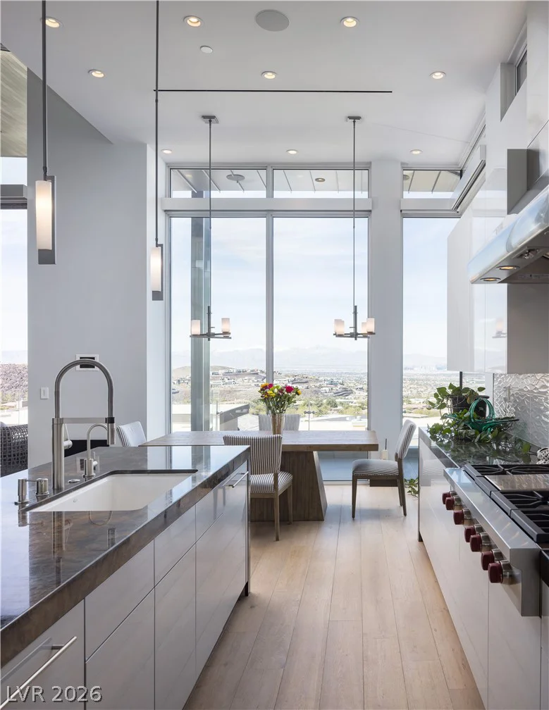 677 Tranquil Rim, Henderson, NV 89012