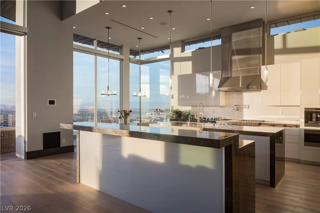 677 Tranquil Rim, Henderson, NV 89012
