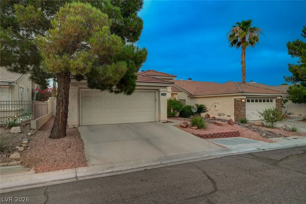 9740 Double Rock, Las Vegas, NV 89134