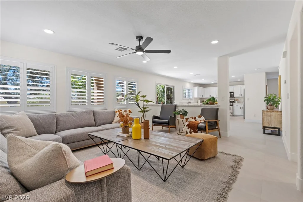156 Welland, Las Vegas, NV 89144