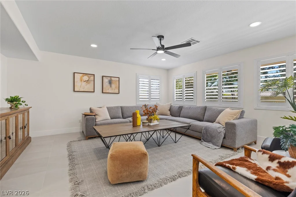 156 Welland, Las Vegas, NV 89144