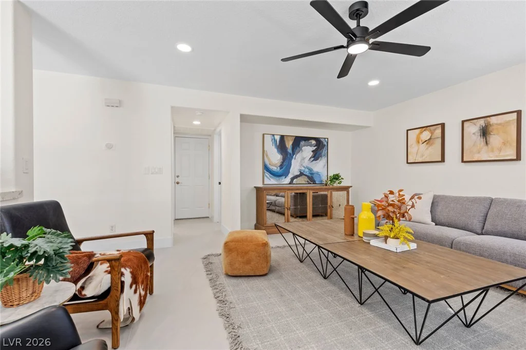 156 Welland, Las Vegas, NV 89144