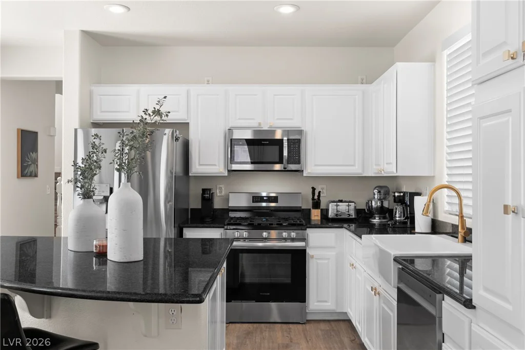 10242 Garden State, Las Vegas, NV 89135