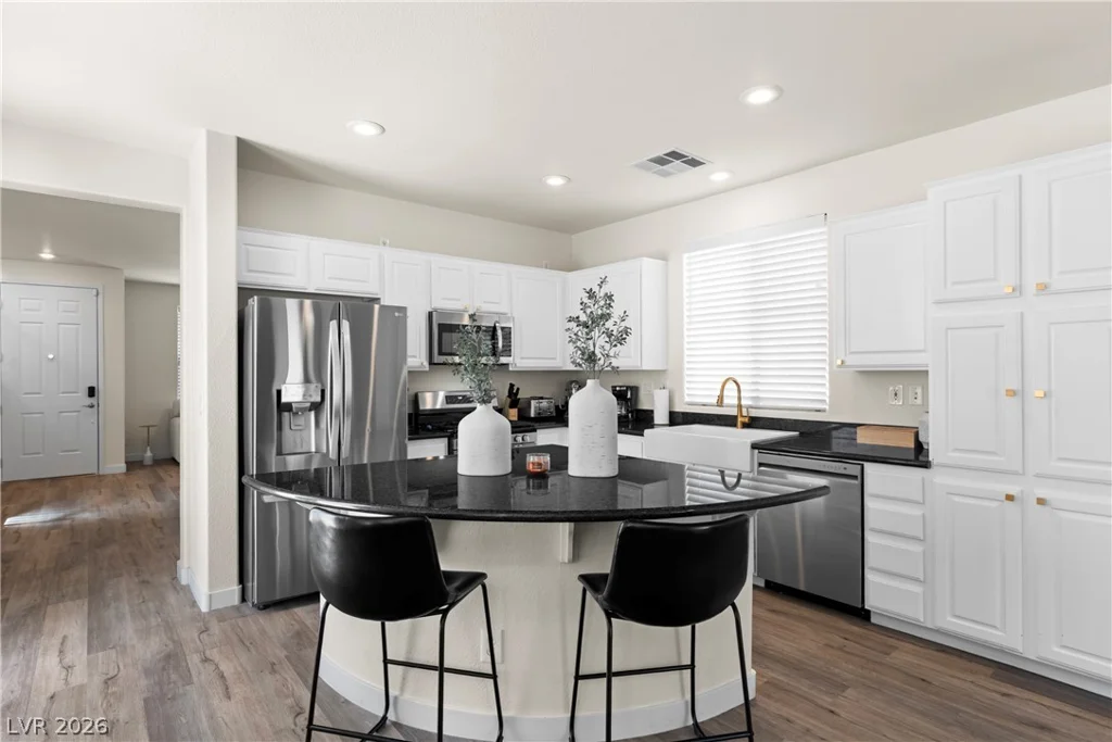 10242 Garden State, Las Vegas, NV 89135