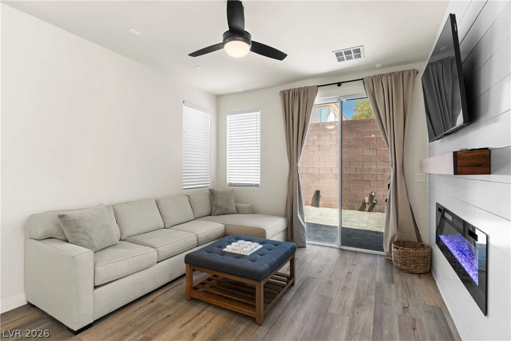 10242 Garden State, Las Vegas, NV 89135