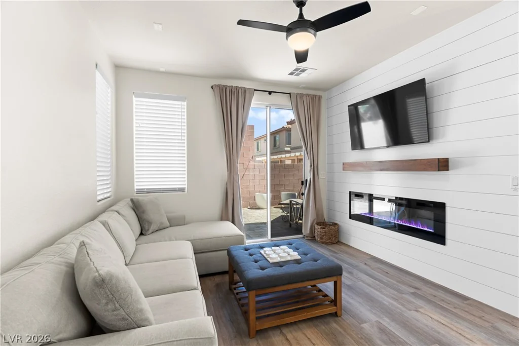 10242 Garden State, Las Vegas, NV 89135